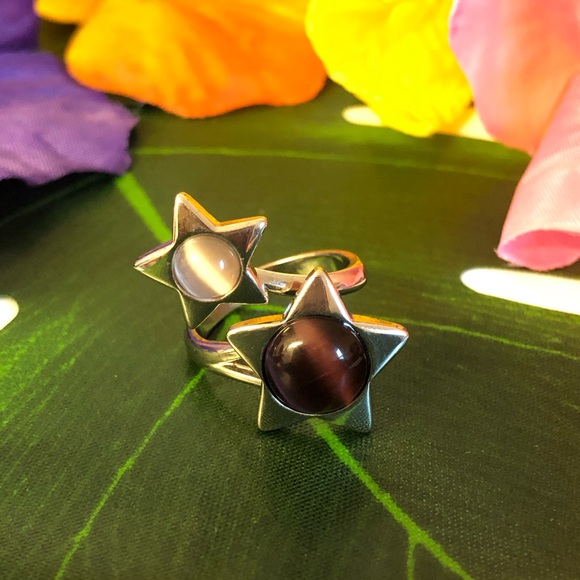 Star Ring - Picture 2 of 12